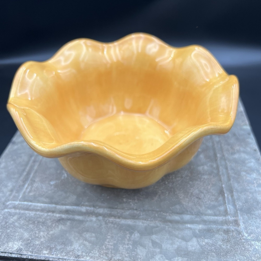 Tabletops Unlimited Corsica Butter Yellow Fluted Ruffled Bowl Ceramic 7"